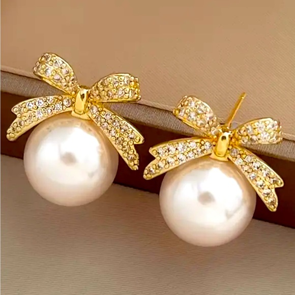 EARRINGS FULL SHINY RHINESTONE INLAID BOW FAUX PEARL - Picture 3 of 5